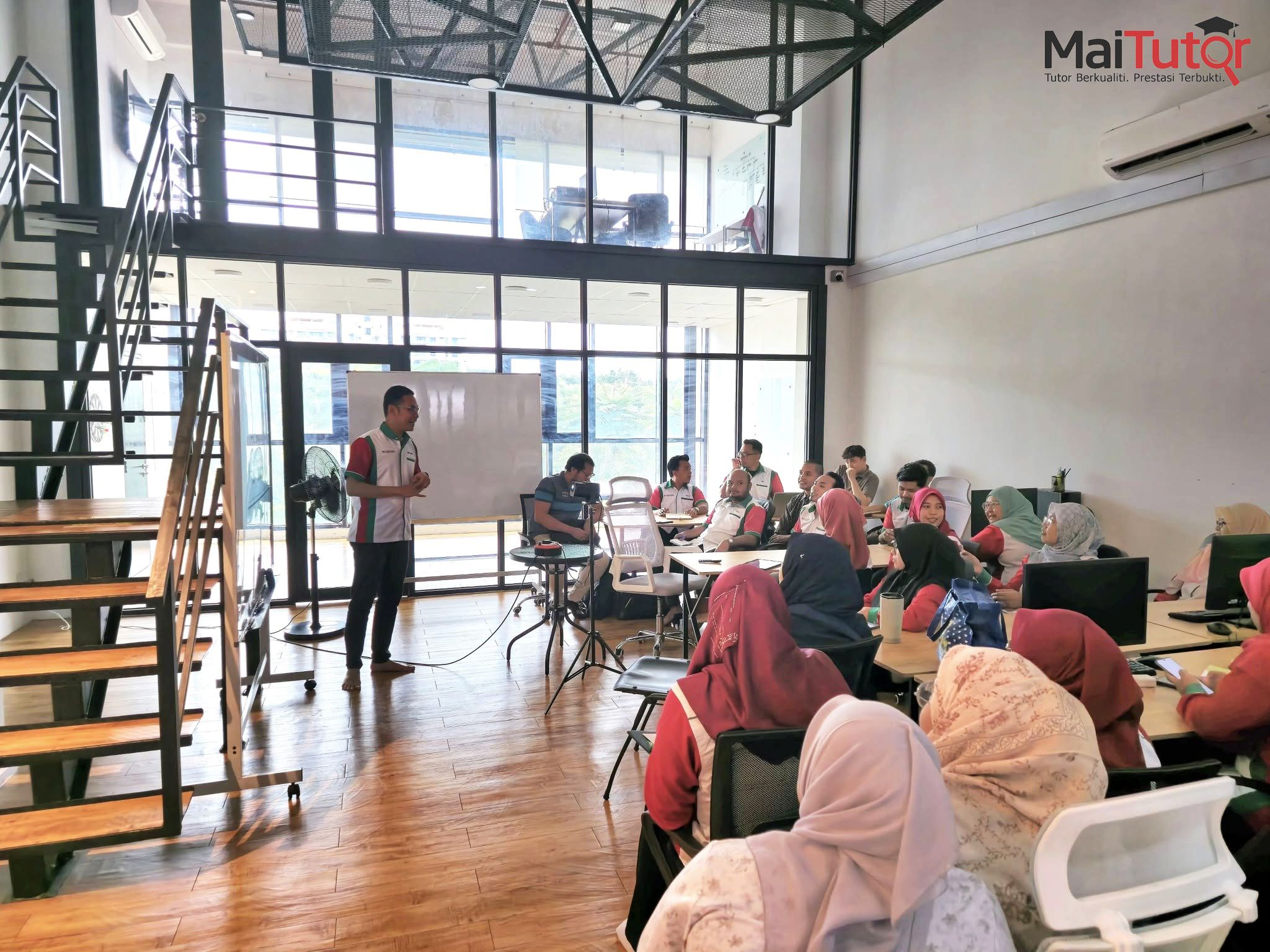 office maitutor home tuition.jpg